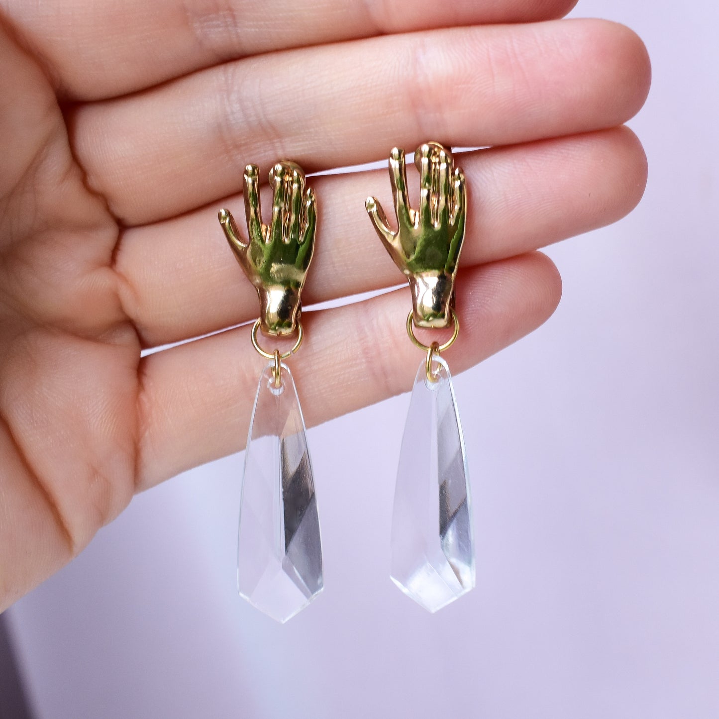 Hold Me Earrings - Quantumarium