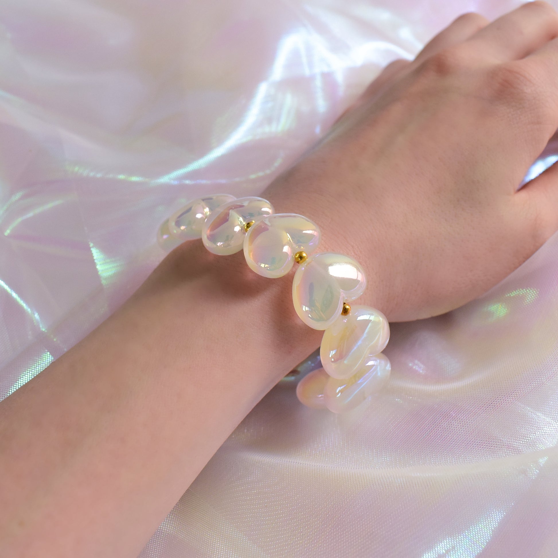 Iridescent Heart Bracelet - Quantumarium