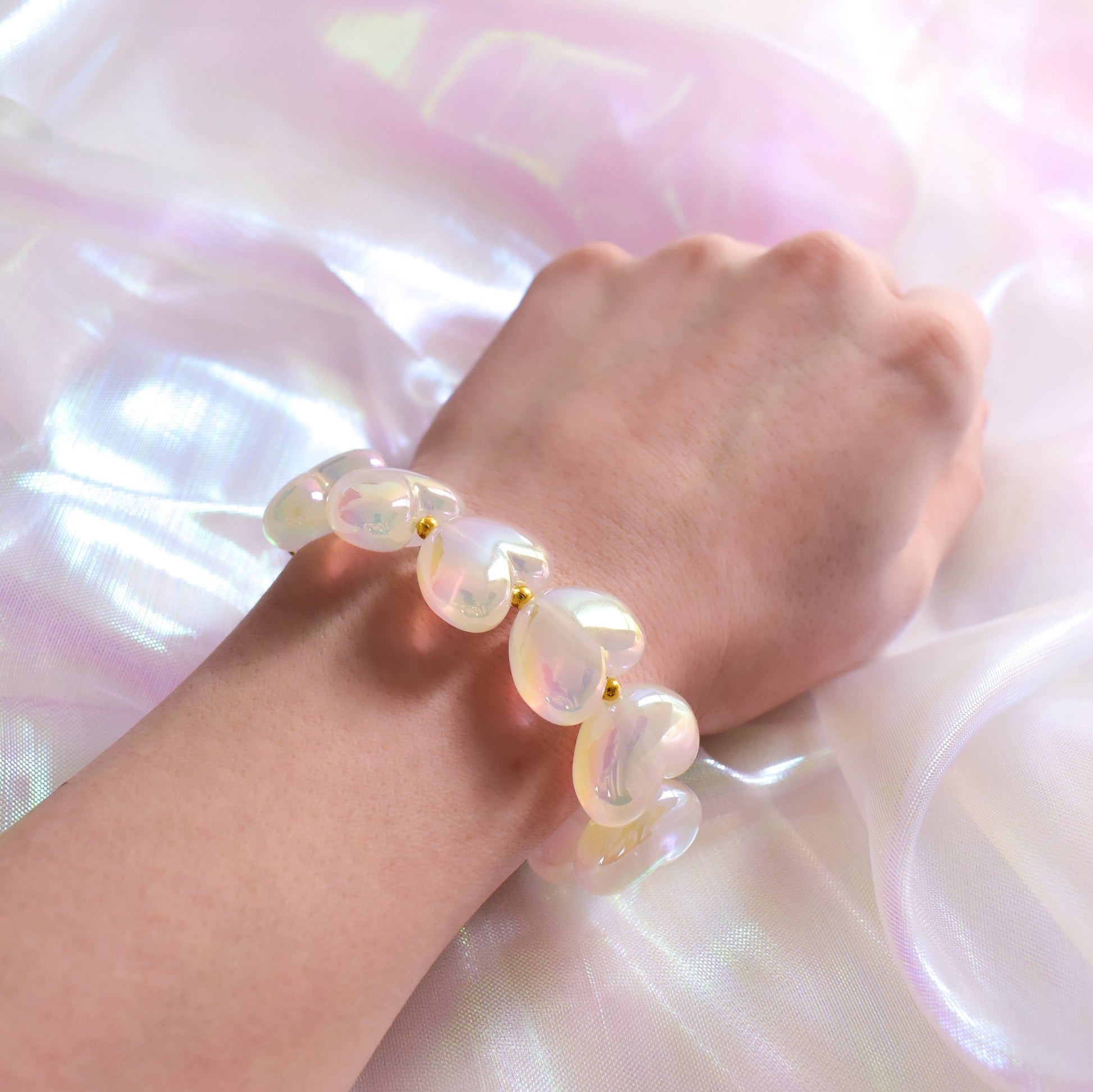 Iridescent Heart Bracelet - Quantumarium